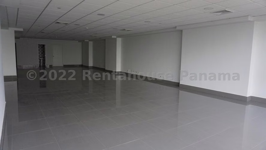 Oficina de 103m2 en alquiler en Evolution Tower Calle 50