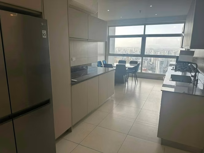 Alquiler Amoblado Pta Pacífica | P.H. Q Tower | 3Rec Piso Alto ($4,000)