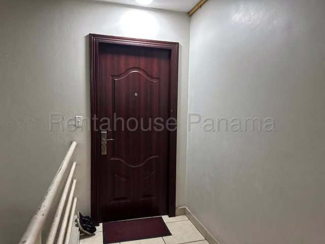 Alquilo apartamento amoblado con balcón en Carrasquilla - Imagen 13