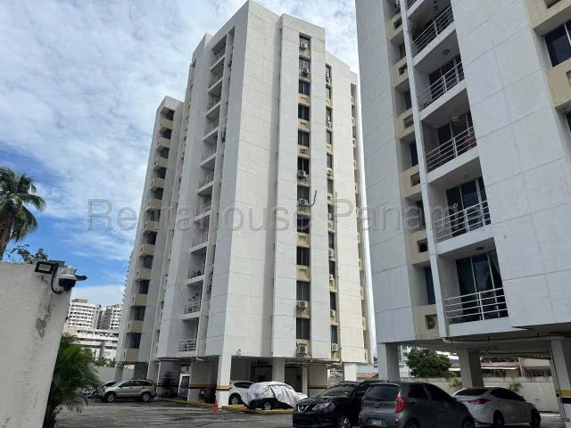 Alquilo apartamento amoblado con balcón en Carrasquilla - Imagen 18