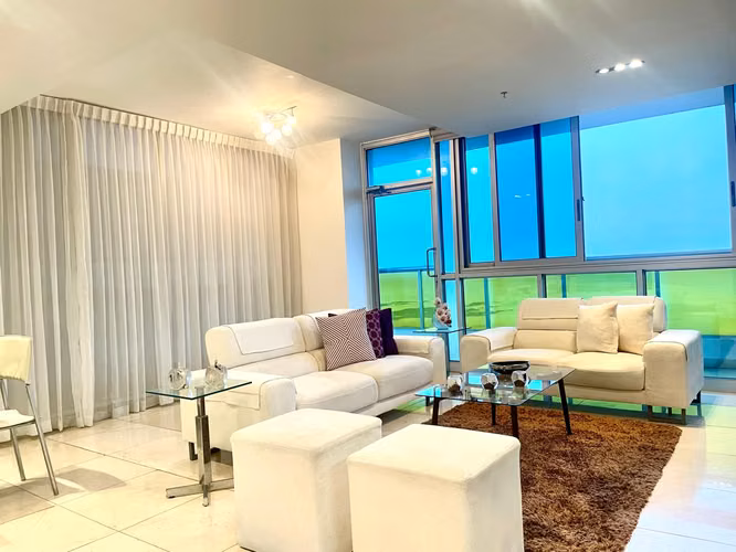 FOR RENT ave balboa 1 r vista   mar lateral - Imagen 3