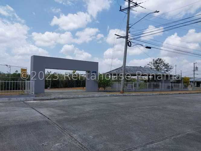 VENTA DE CASA EN ARRAIJAN ABS - Imagen 2