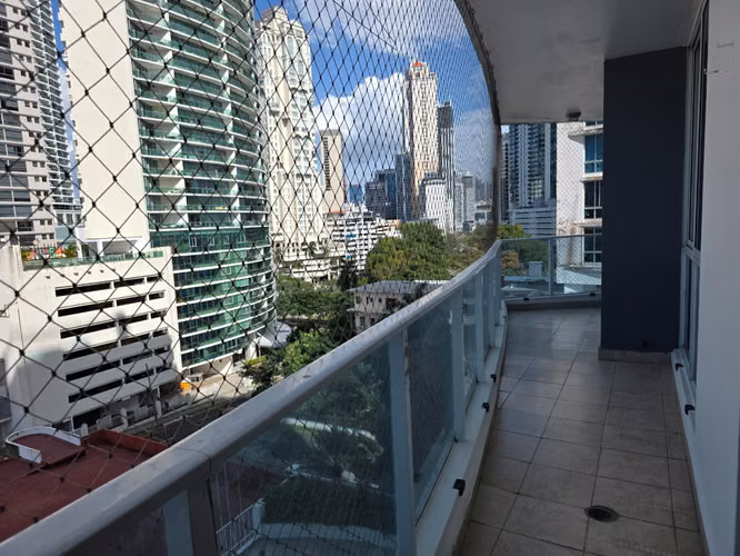 VENTA DE APARTAMENTO HERMOSO EN BELLA VISTA - Imagen 13