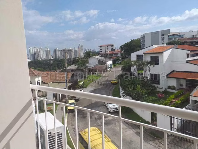 Venta de Apartamento en Altos de Santa Maria Ph CORAL HILL KF