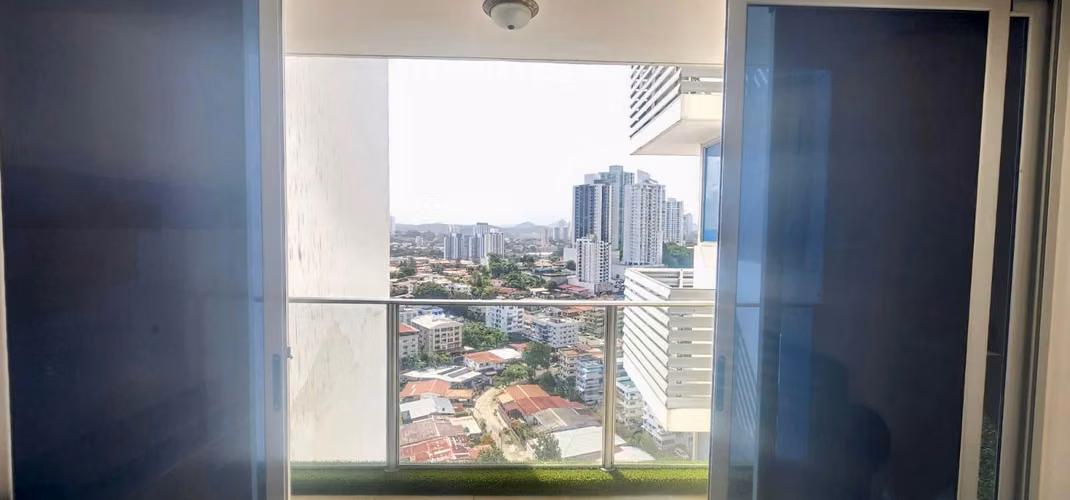Alquiler de Apartamento Amoblado en PH San Roque – Vía España. YP