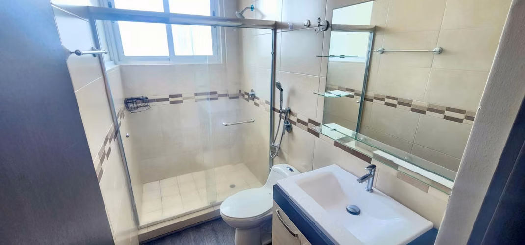 Alquiler de Apartamento Amoblado en PH San Roque – Vía España. YP