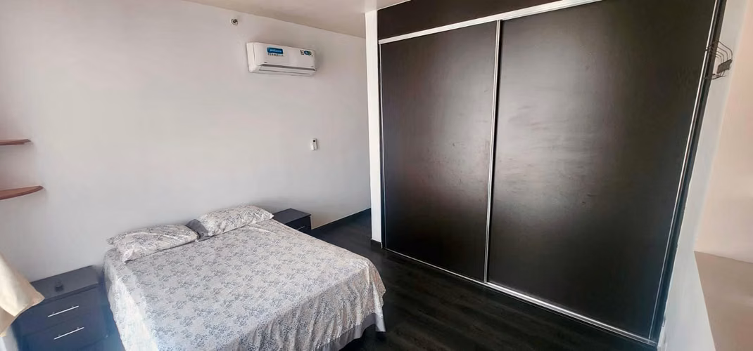 Alquiler de Apartamento Amoblado en PH San Roque – Vía España. YP