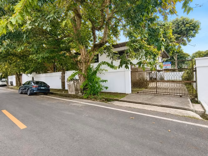 SE VENDE CASA EN SAN FRANCISCO