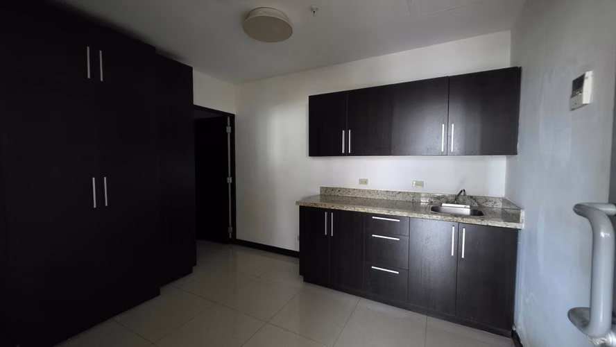 Venta o alquiler de oficina amoblada en Office One, Obarrio