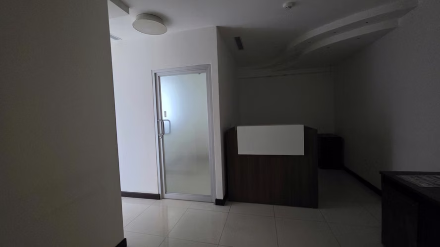 Venta o alquiler de oficina amoblada en Office One, Obarrio