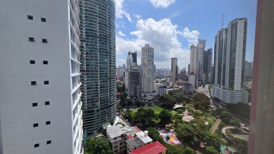 Venta de apartamento amoblado en Colores de Bella Vista - Imagen 6
