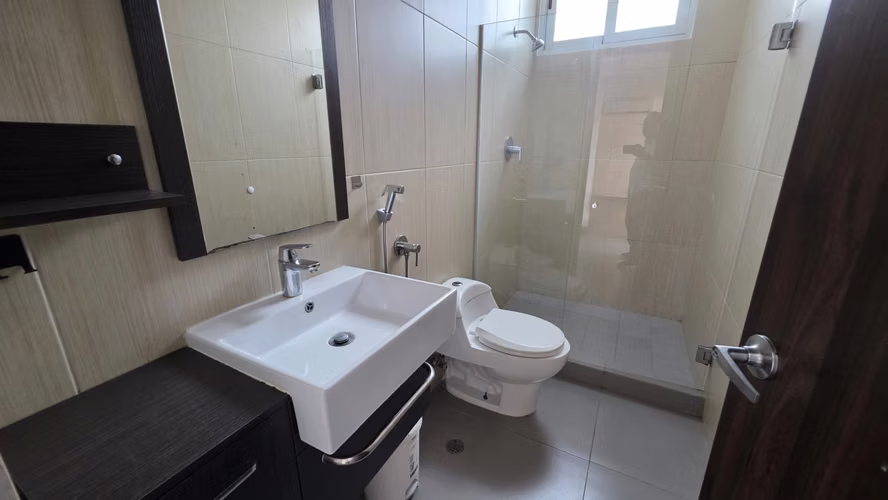 Venta de apartamento amoblado en Colores de Bella Vista - Imagen 4
