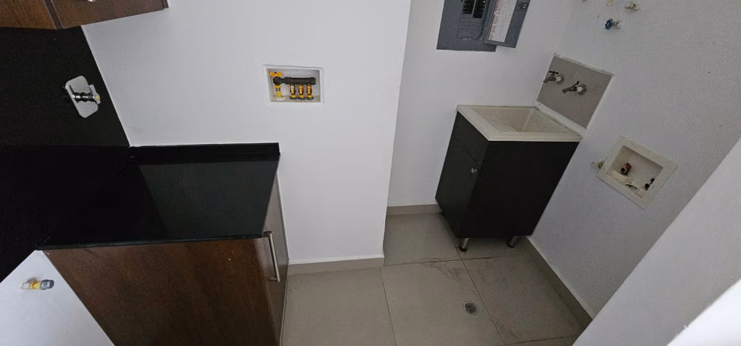 ALQUILER APARTAMENTO VACIO PH MIDTOWN (GS) - Imagen 4