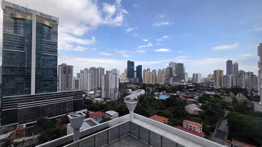 Oficina de 145 m² en F&F Tower - Calle 50 | Venta o alquiler