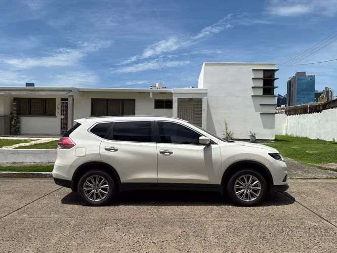 NISSAN X-TRAIL 2016 - Imagen 4