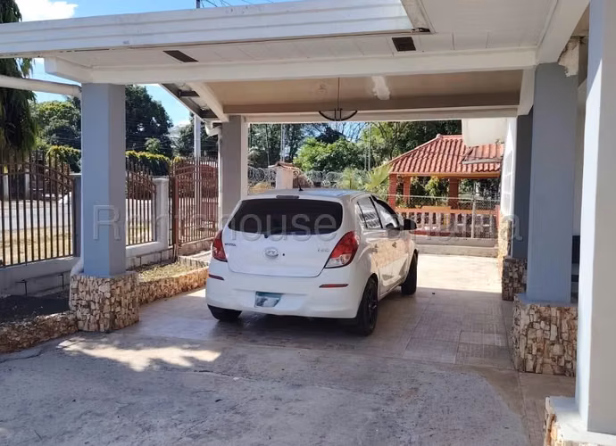 Vendo Casa de 178 m² en Santiago, Veraguas 27-172GG
