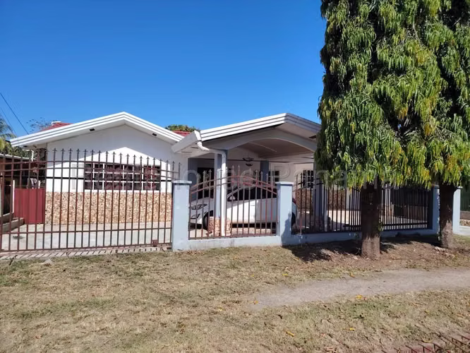 Vendo Casa de 178 m² en Santiago, Veraguas 27-172GG
