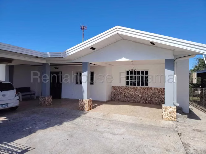 Vendo Casa de 178 m² en Santiago, Veraguas 27-172GG