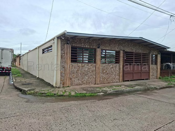 VENTA DE CASA EN DON BOSCO DDB27-1066