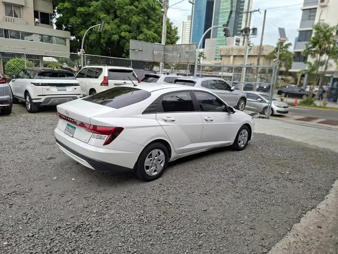 HYUNDAI ACCENT 2025 - Imagen 5