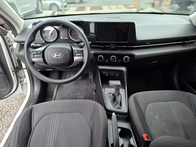HYUNDAI ACCENT 2025 - Imagen 7
