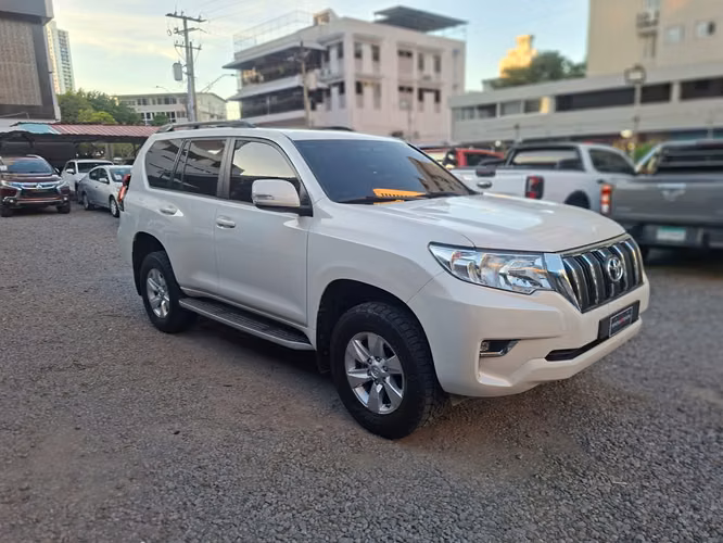 Toyota Land Cruiser Prado 2018