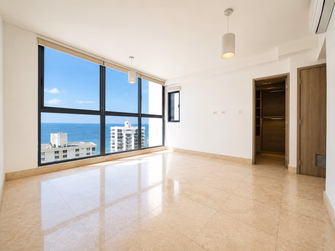 Deluxe Residences — Precio de Oportunidad $470,000 - Imagen 3