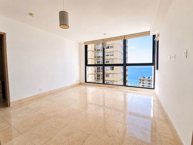 Deluxe Residences — Precio de Oportunidad $470,000 - Imagen 6