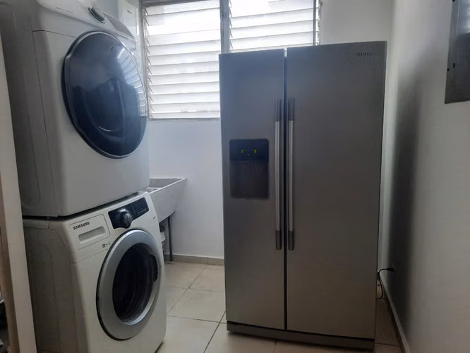 AMPLIO Y HERMOSO PENTHOUSE PISO 24