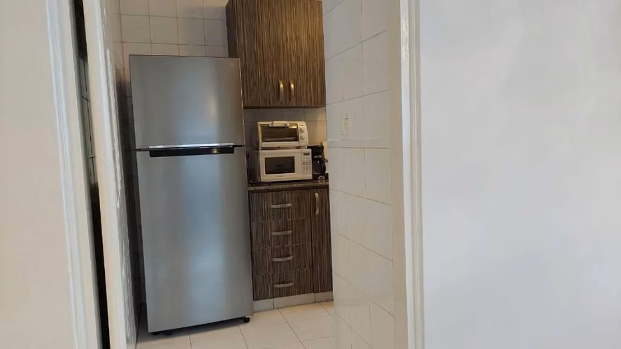 Alquiler de apartamento amoblado - Imagen 2