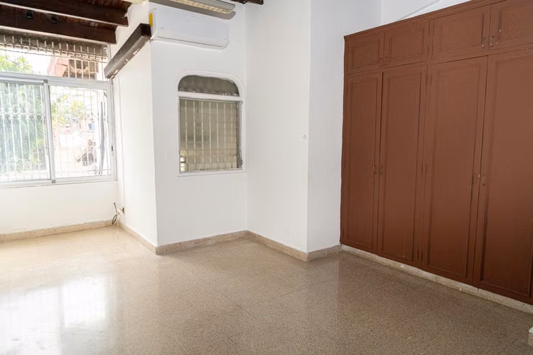 Venta de Casa en La Alameda de 4 Niveles - Imagen 13
