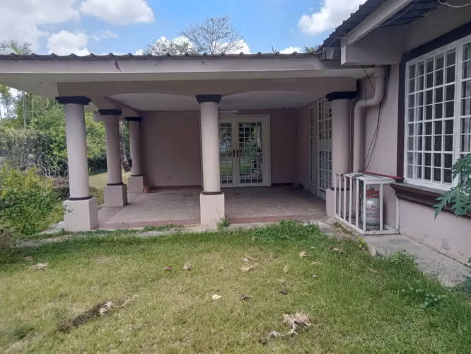 Espectacular casa de 1 nivel en Llanos de Curundú | 650 m² de lote | US$460,000 Negociable. - Imagen 3