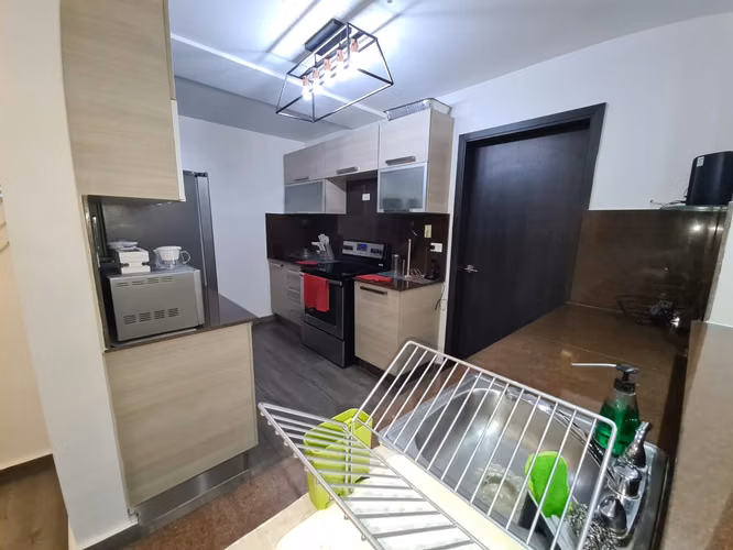 Vendo Apartamento Amoblado en Venta – PH Villa del Mar, Avenida Balboa | Vista a la ciudad - Imagen 7