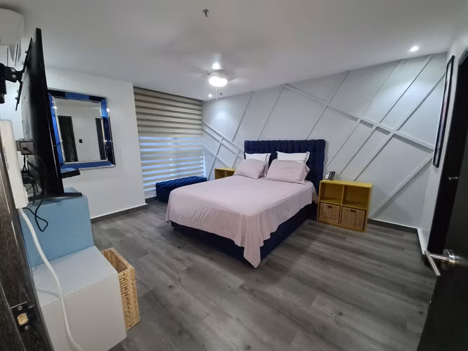 Vendo Apartamento Amoblado en Venta – PH Villa del Mar, Avenida Balboa | Vista a la ciudad - Imagen 4