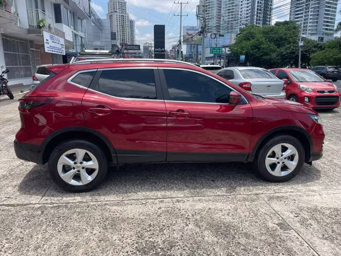NISSAN QASHQAI - Imagen 3