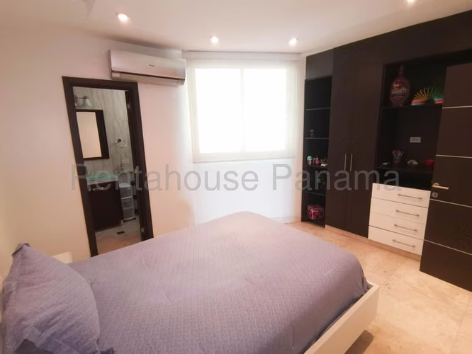 Apartamento en Venta en Bella Vista 27AECC1599