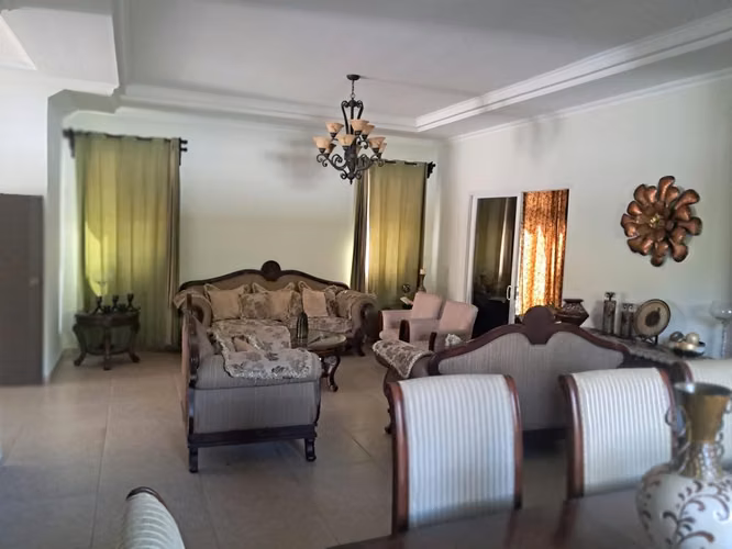 Venta de Casa en Altos del Country Por Debajo de Avalúo