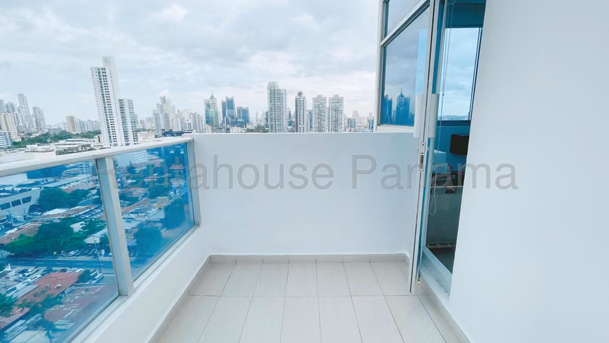 Vendo Apartamento de 207 m² en PH Harmony, San Francisco 27-750GG