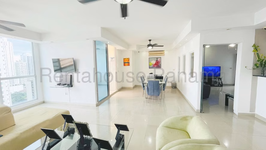 Vendo Apartamento de 207 m² en PH Harmony, San Francisco 27-750GG