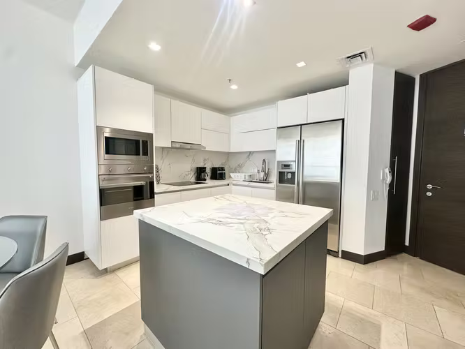 Apartamento amoblado con servicios incluidos! PH TOC Punta Pacifica - Imagen 8