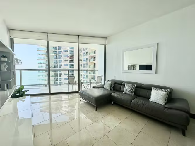 Apartamento amoblado con servicios incluidos! PH TOC Punta Pacifica