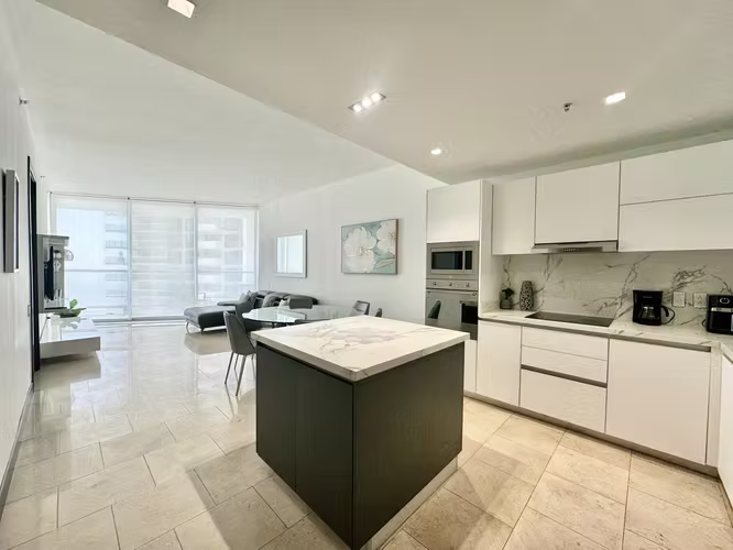 Apartamento amoblado con servicios incluidos! PH TOC Punta Pacifica - Imagen 9
