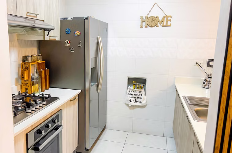 HABITACIÓN EN ALQUILER CON BAÑO PRIVADO, A/C Y AMENIDADES – EXCELENTE UBICACIÓN - PH Vivendi Green