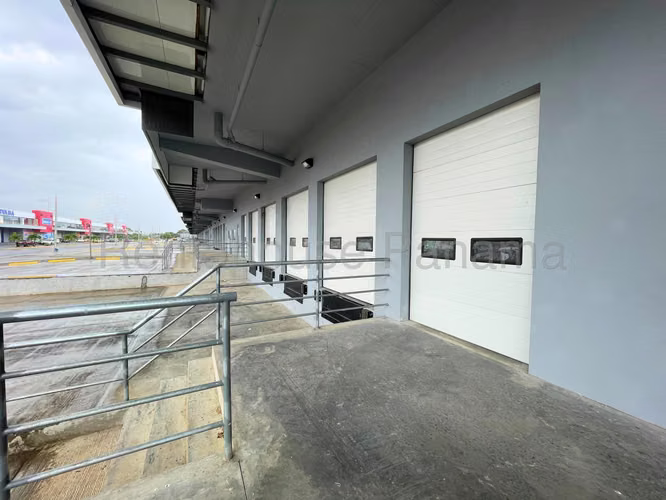 VENTA DE GALERA EN DON BOSCO  - SOUTH PARK WAREHOUSE - Imagen 4