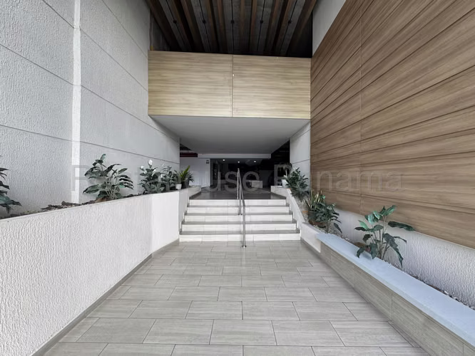 Apartamento en Venta en Villa Lucre. 27-1541.