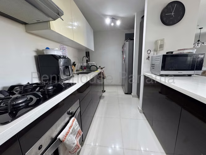 Apartamento en Venta en Villa Lucre. 27-1541.