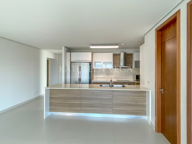 Apartamento de 2 recámaras en Parkside Costa del Este vista al parque - Imagen 2
