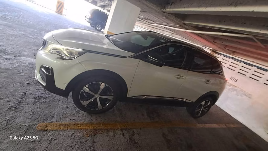 Peugeot / $9,000