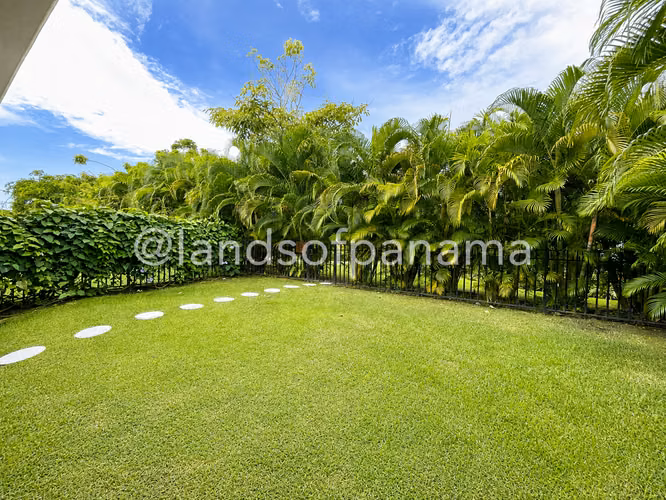ÚNICA CASA EN VENTA – THE GROVE | SANTA MARÍA