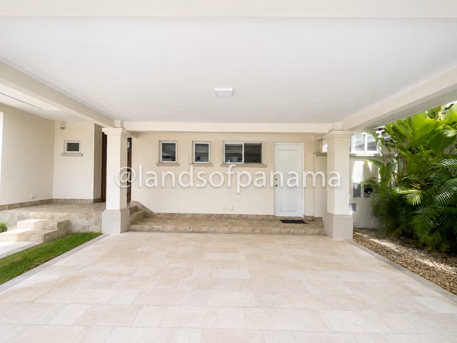 ÚNICA CASA EN VENTA – THE GROVE | SANTA MARÍA